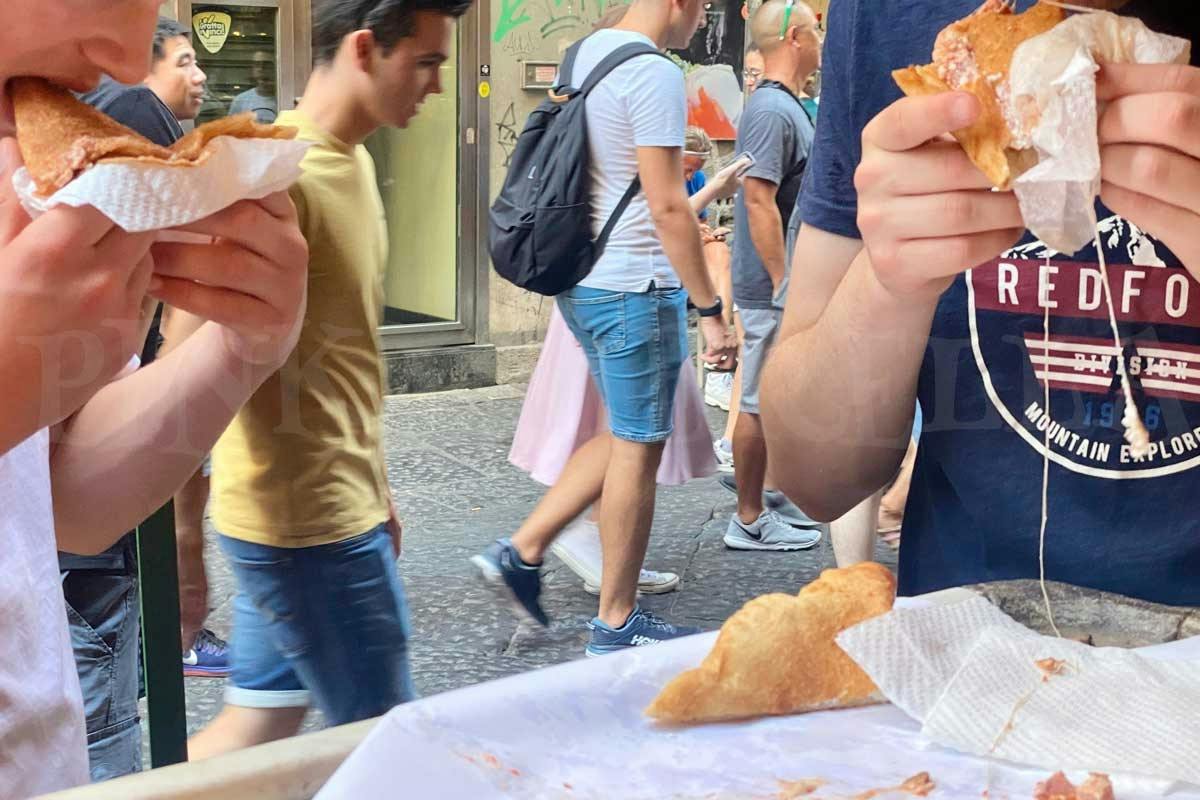 <City 71720> o que fazer #2: Passeios Gastronómicos pelas Ruas de Nápoles