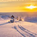 Aventura en moto de nieve en Laponia