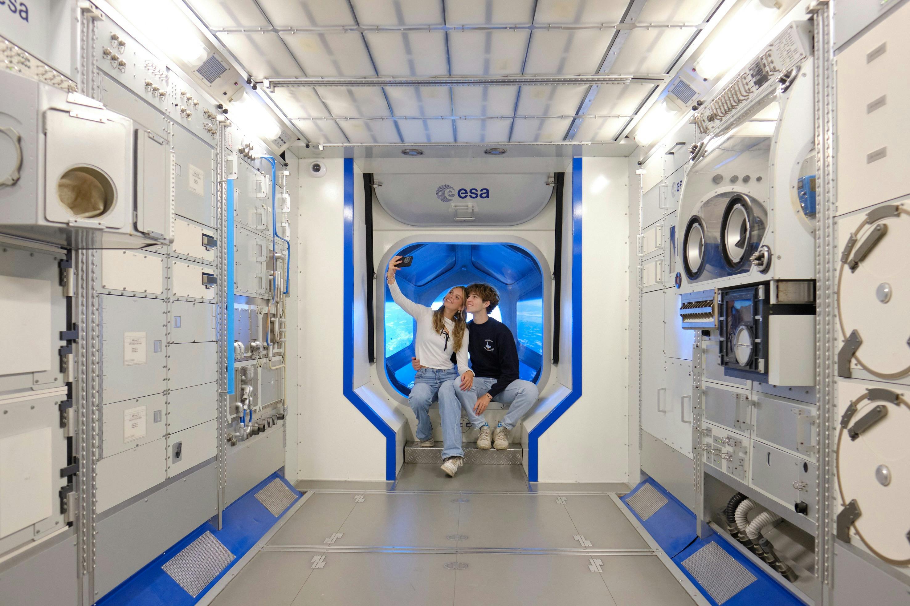 Find out how an astronaut eats, sleeps and lives on the ISS.