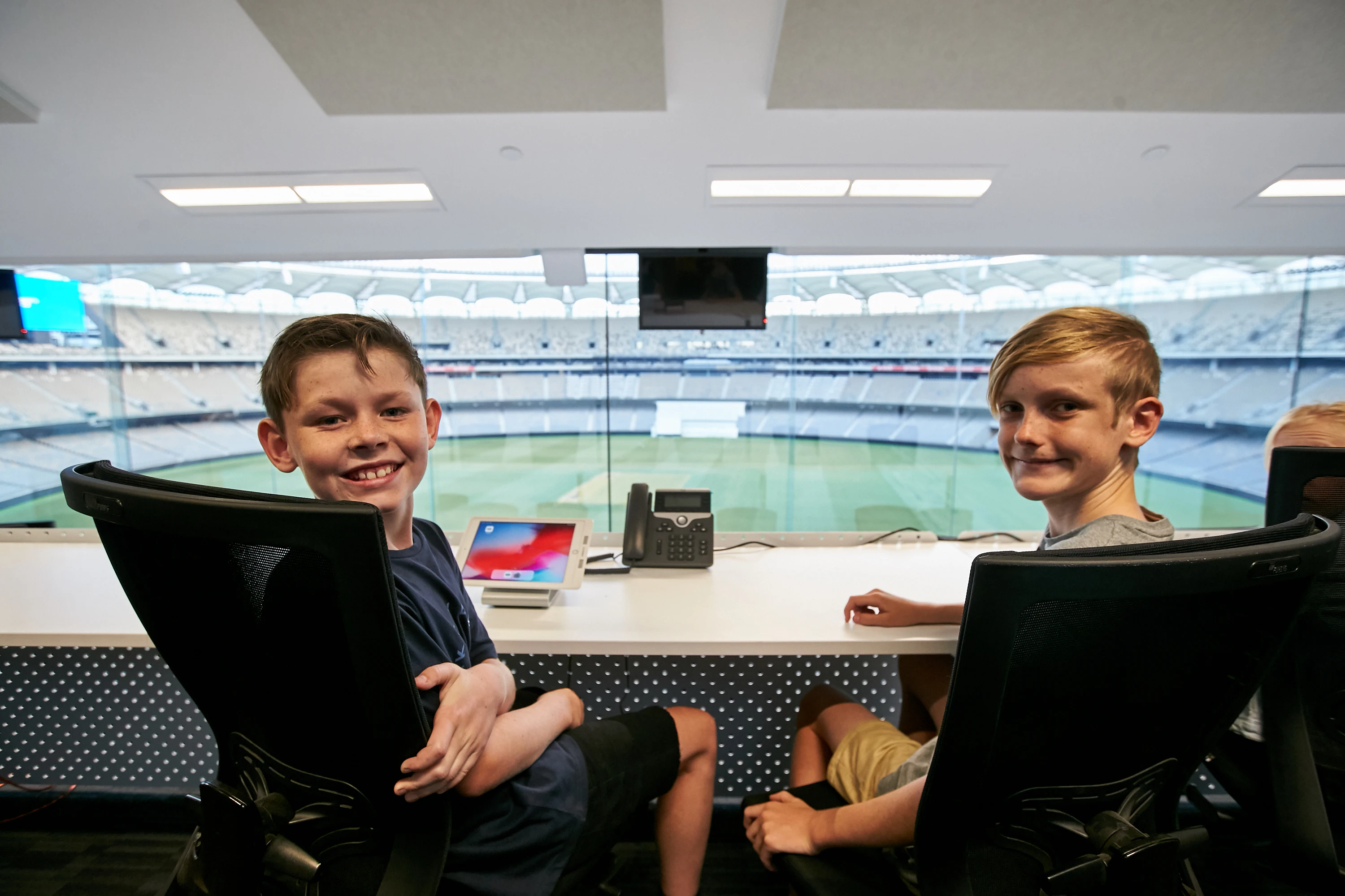 Optus Stadium Tour & City View with Breakfast or Lunch