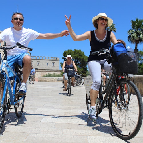 Tour a pie o en bici de Bari