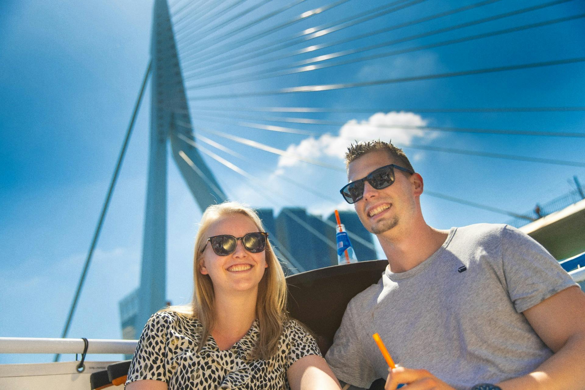 Rotterdam: Boat Cruise + Snacks & Cocktails 3