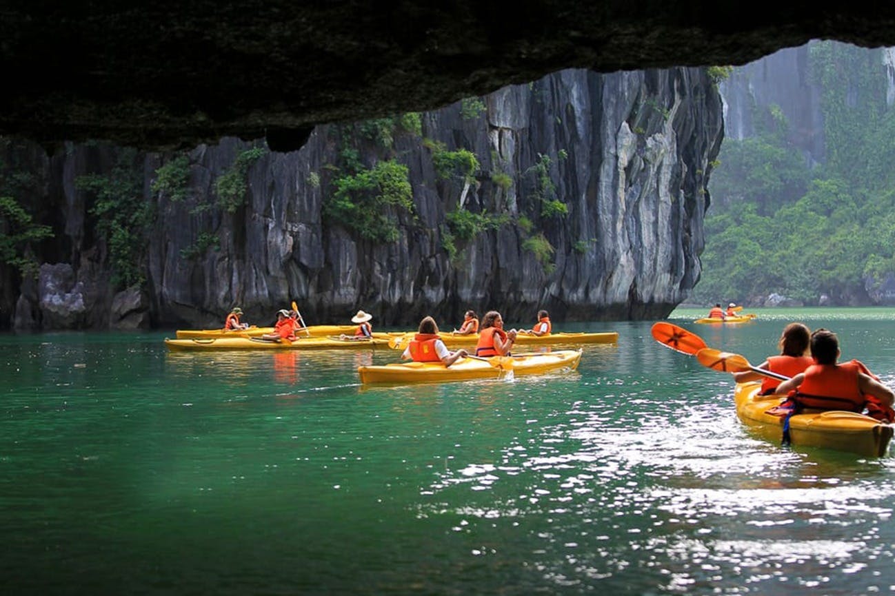 Baía de Ha Long: Passeio de barco + Almoço buffet + Transfer opcional - Photo 11
