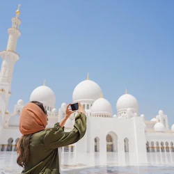Half-Day Trip from Dubai: Sheikh Zayed Grand Mosque