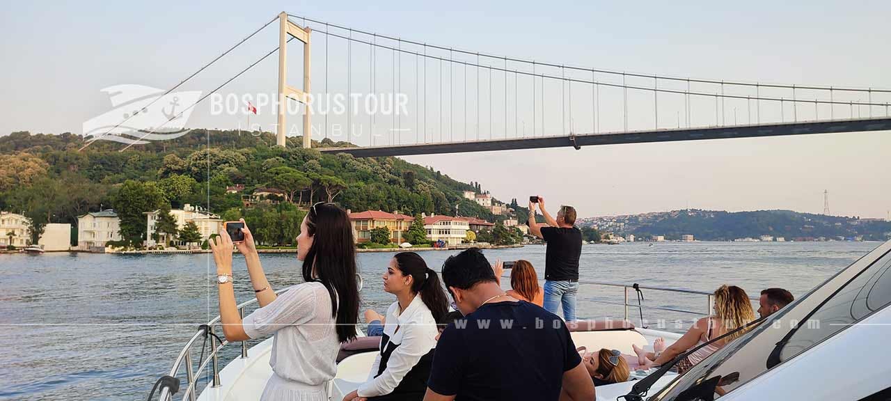 Bosphorus & Black Sea Full Day Cruise (from Kabataş Pier, 09:00, 9 hours)