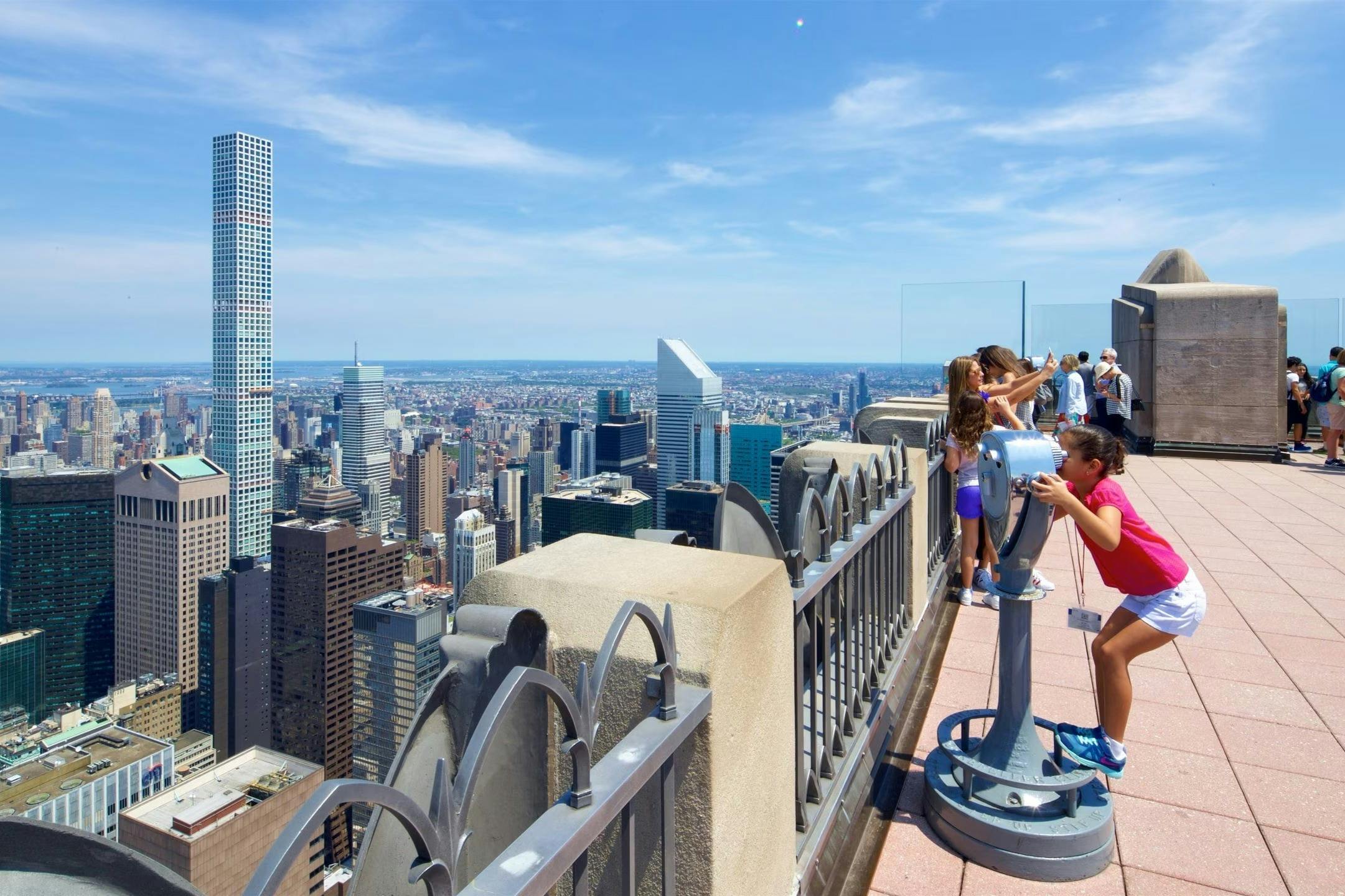 Cubierta de observación de la cima de la roca