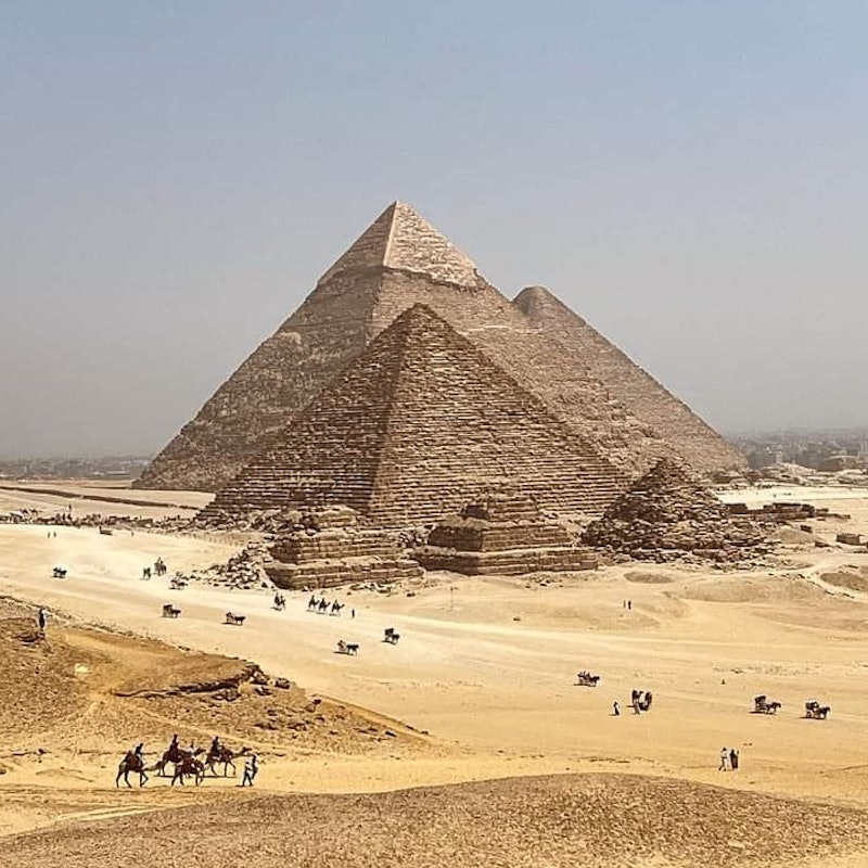 Pyramidy v Gíze a Egyptské muzeum: jednodenní výlet + oběd
