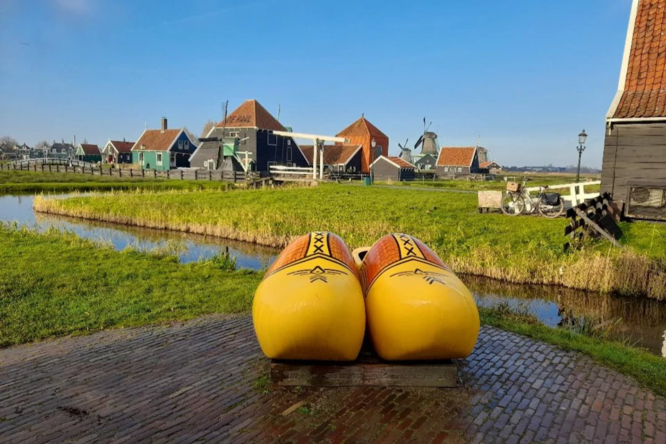 Clogs