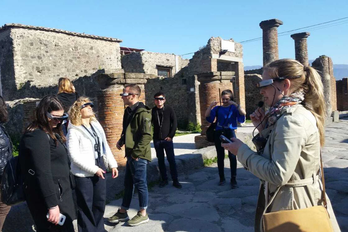 Pompeia: bilhete de entrada + Visita guiada em 3D à cidade antiga com óculos de RA