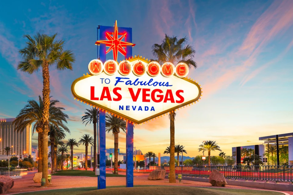Welcome to Fabulous Las Vegas sign