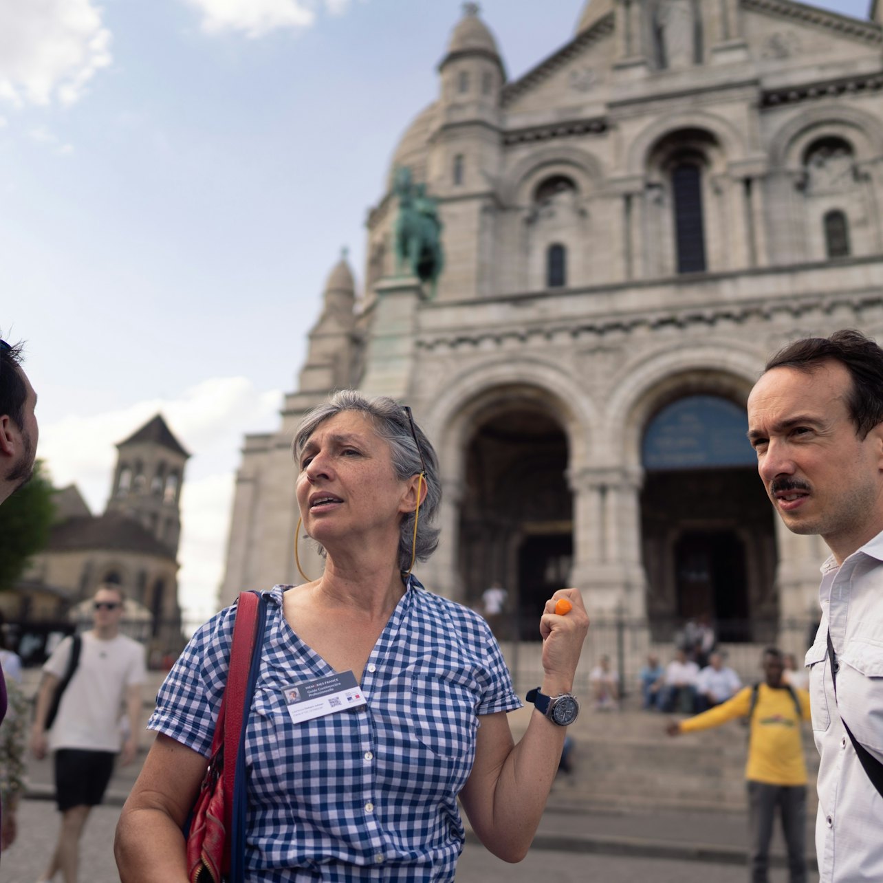 París: Visita guiada a pie por Montmartre - Alojamientos en Paris