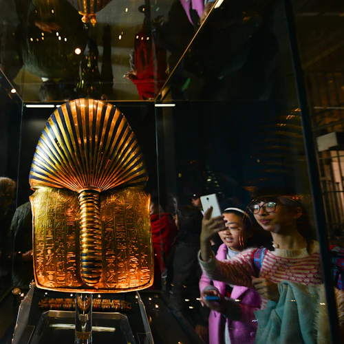 Giza Pyramids, Sphinx & Egyptian Museum: Guided Tour from Hurghada - Photo 7