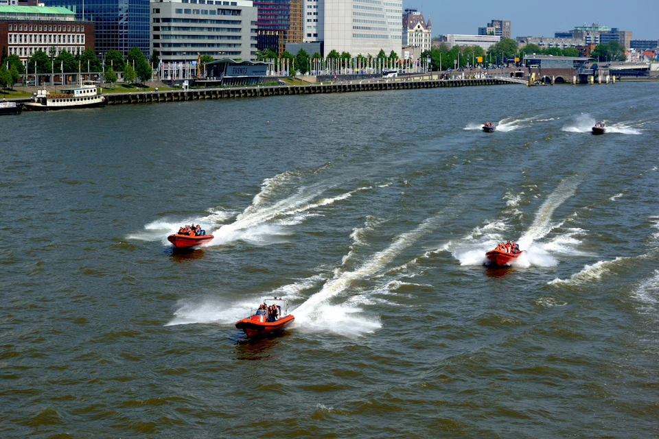 Speedboat
