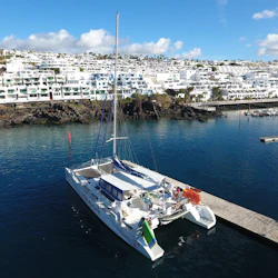Puerto de Puerto del Carmen / CAtamaran