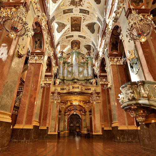 Czestochowa: Visita guiada de um dia à Madona Negra + transporte - Photo 3