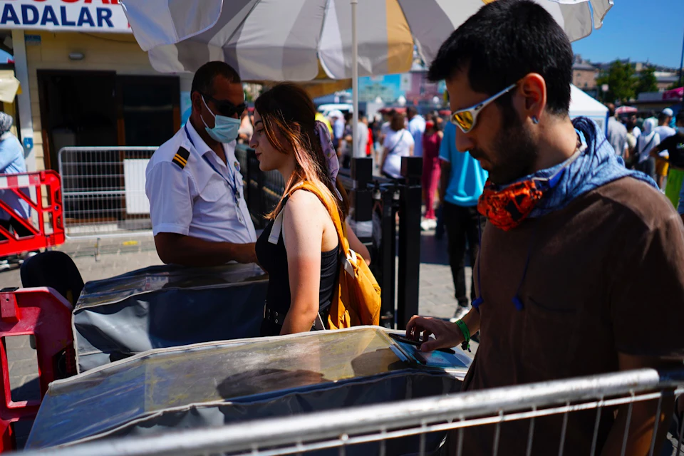 Digital Fast Track Tickets work while crowds are waiting at ticket windows!