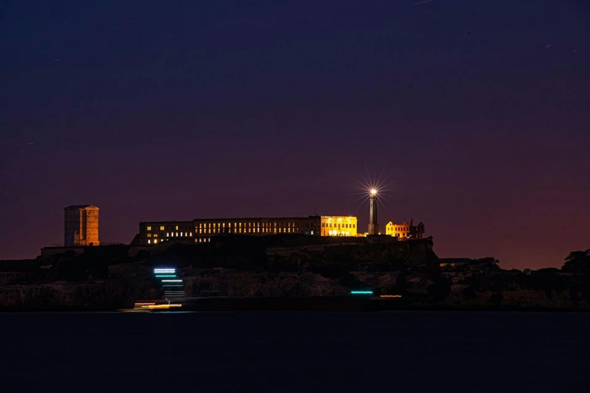 Alcatraz på kvällen
