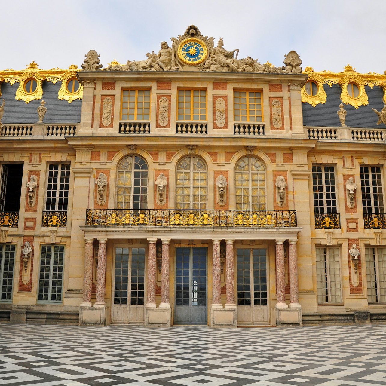 Palace of Versailles: Entry Ticket + Gardens + Estate of Trianon in Versailles β Tiqets