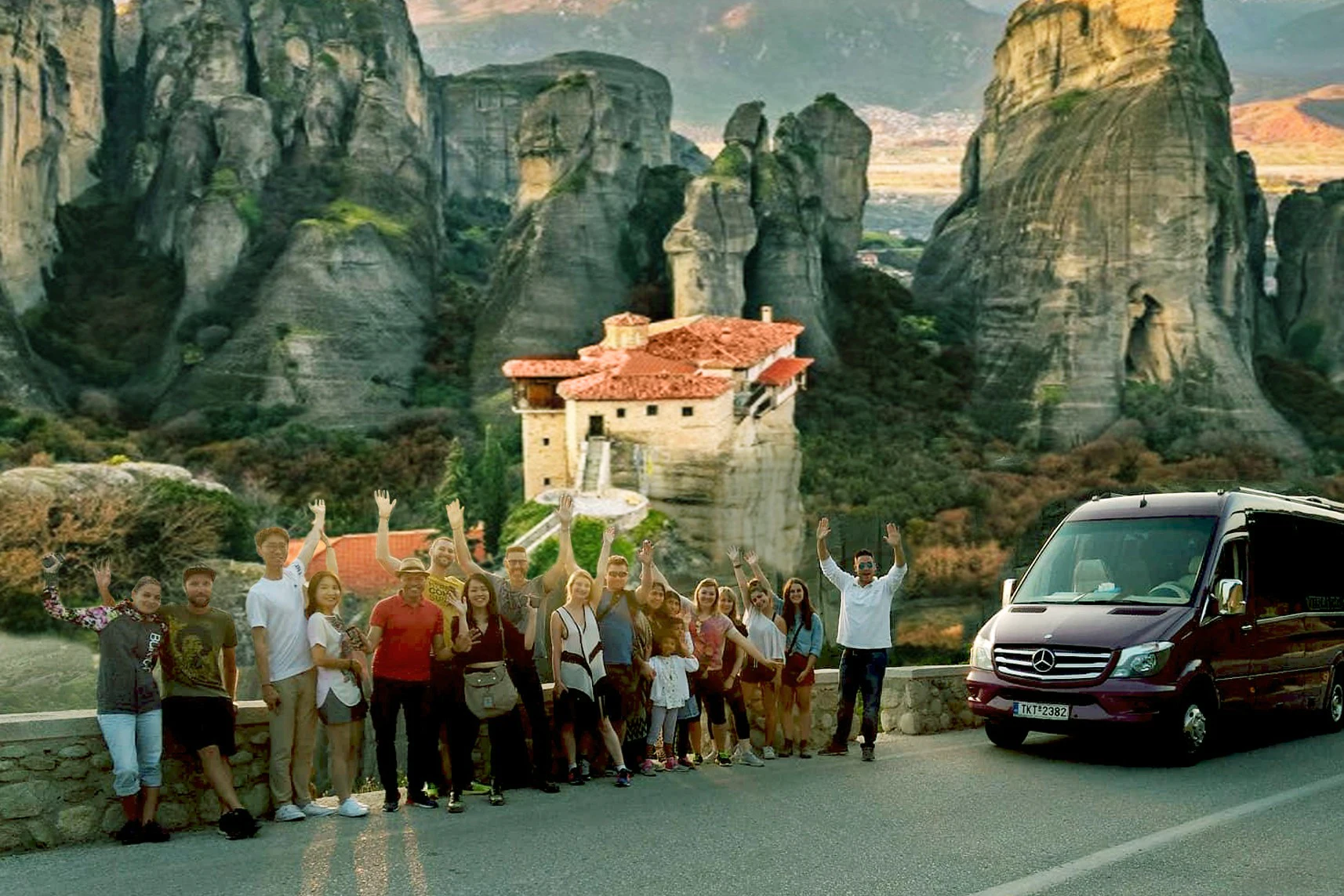 Meteora: Full-Day Guided Tour from Athens