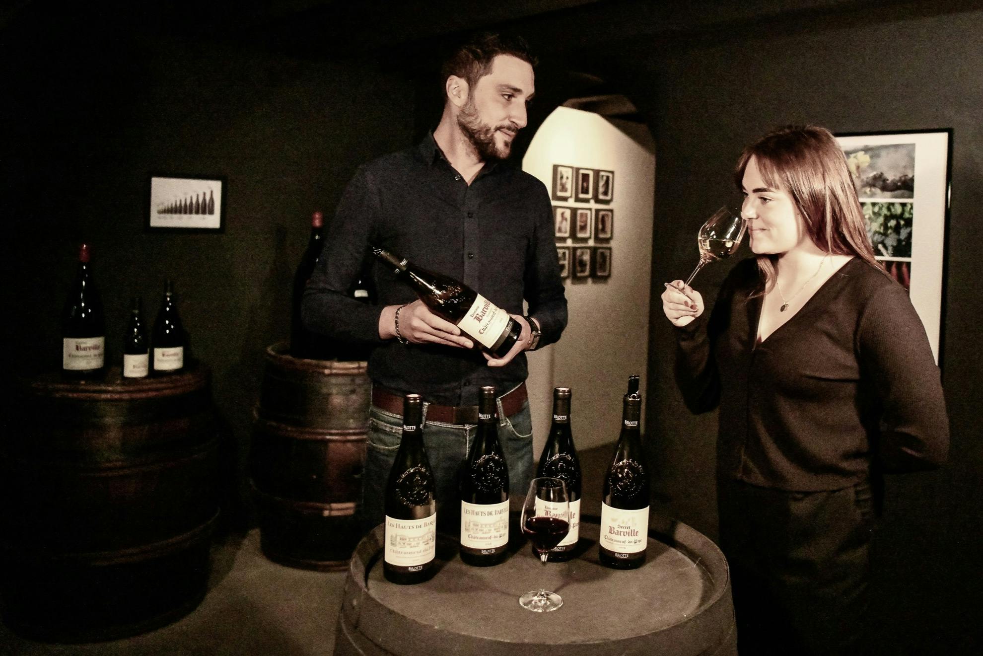 Sesión de degustación de vinos