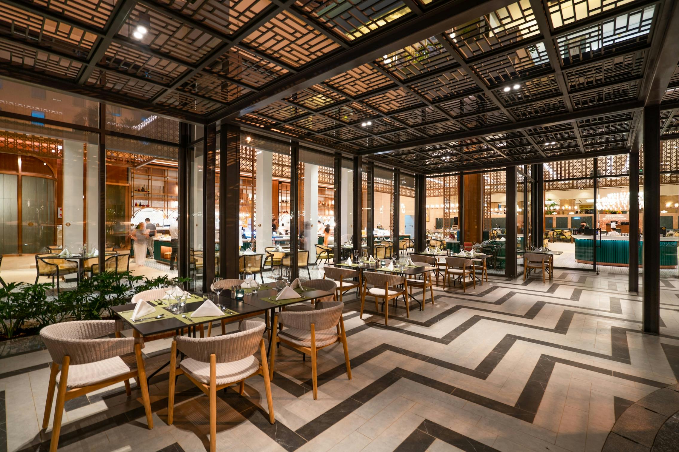 Saigon: Daily Seafood Buffet at LOTTE Hotel