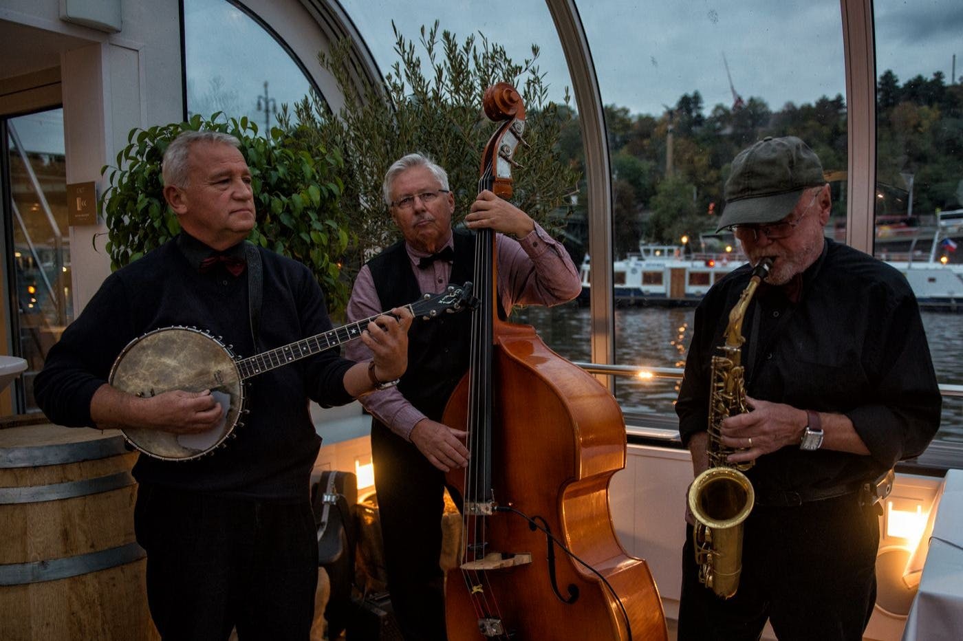 <City 64162> aktiviteter nr. 3: Krydstogter med middag i Prag