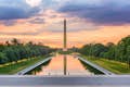 Вид на памятник Вашингтону