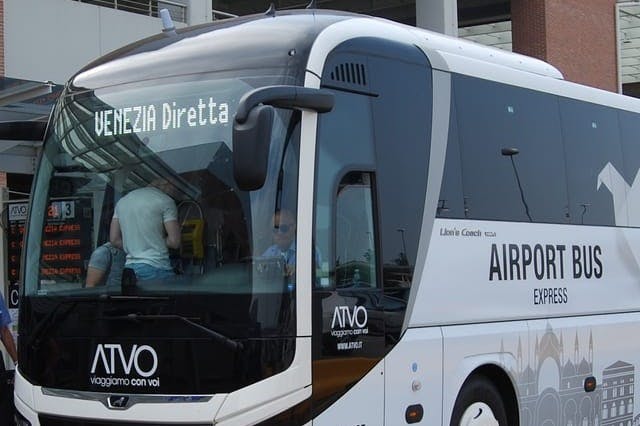 카이로 국제공항 교통편