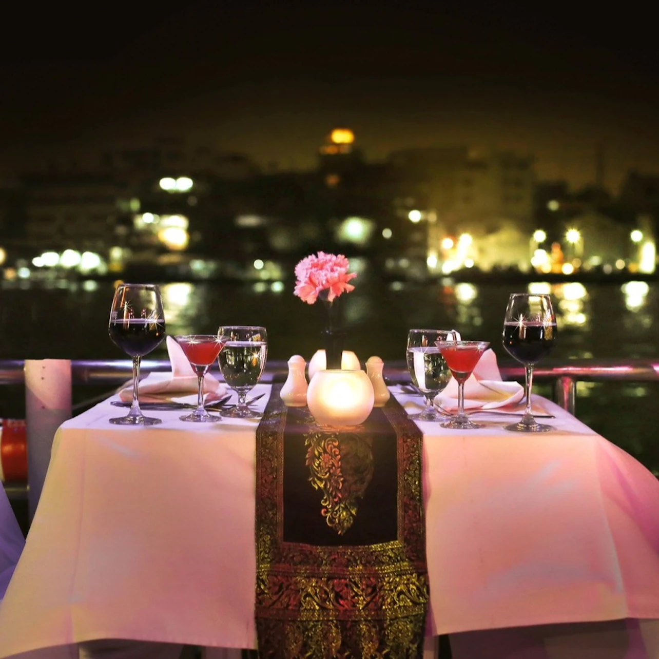 Bangkok: River Star Princess Evening Cruise + Live Music in Bangkok β Tiqets