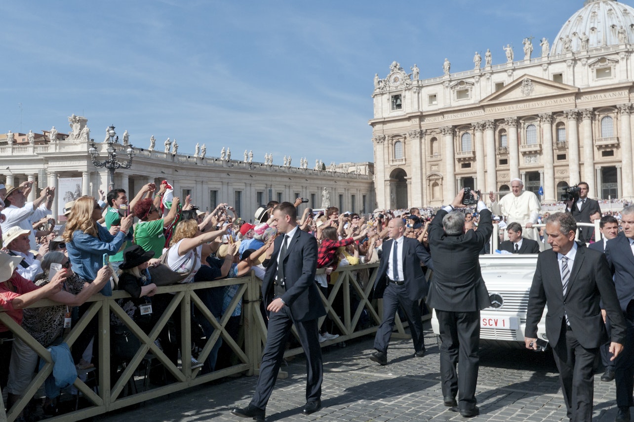 Audiencia Papal y Basílica de San Pedro: Visita guiada - Alojamientos en Roma