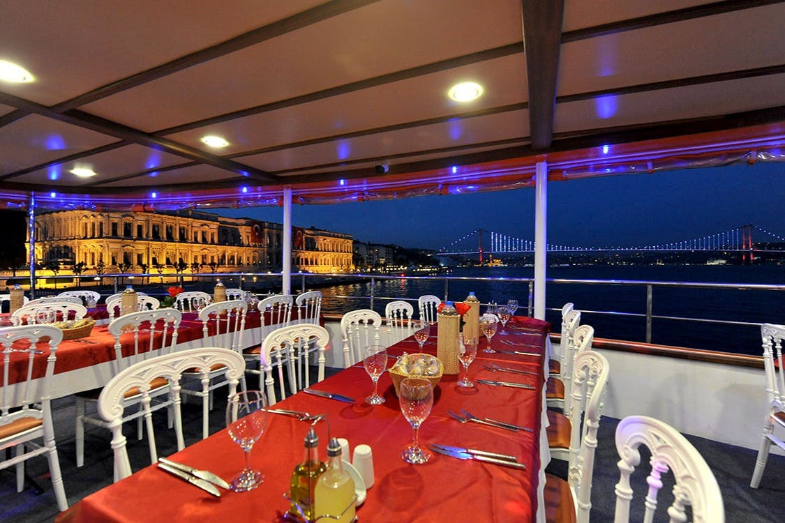 Τραπέζι με θέα