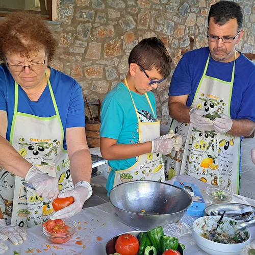 Heraklion: Small-Group Cretan Cuisine Cooking Class