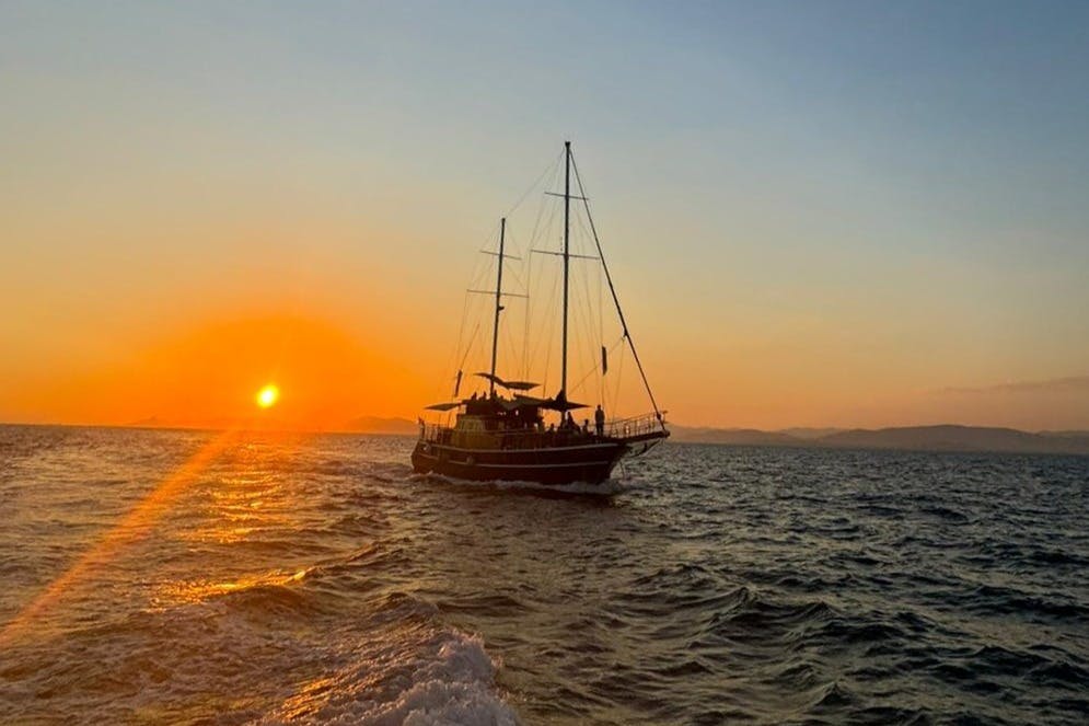 Riviera de Atenas: Passeio de barco de meio dia com jantar, bebidas e paragem para nadar - Photo 15