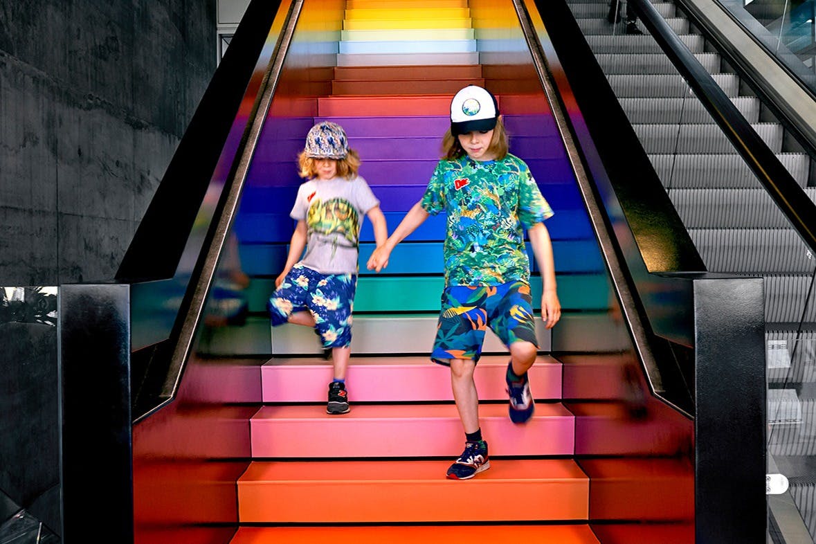 DAC의 무지개 계단