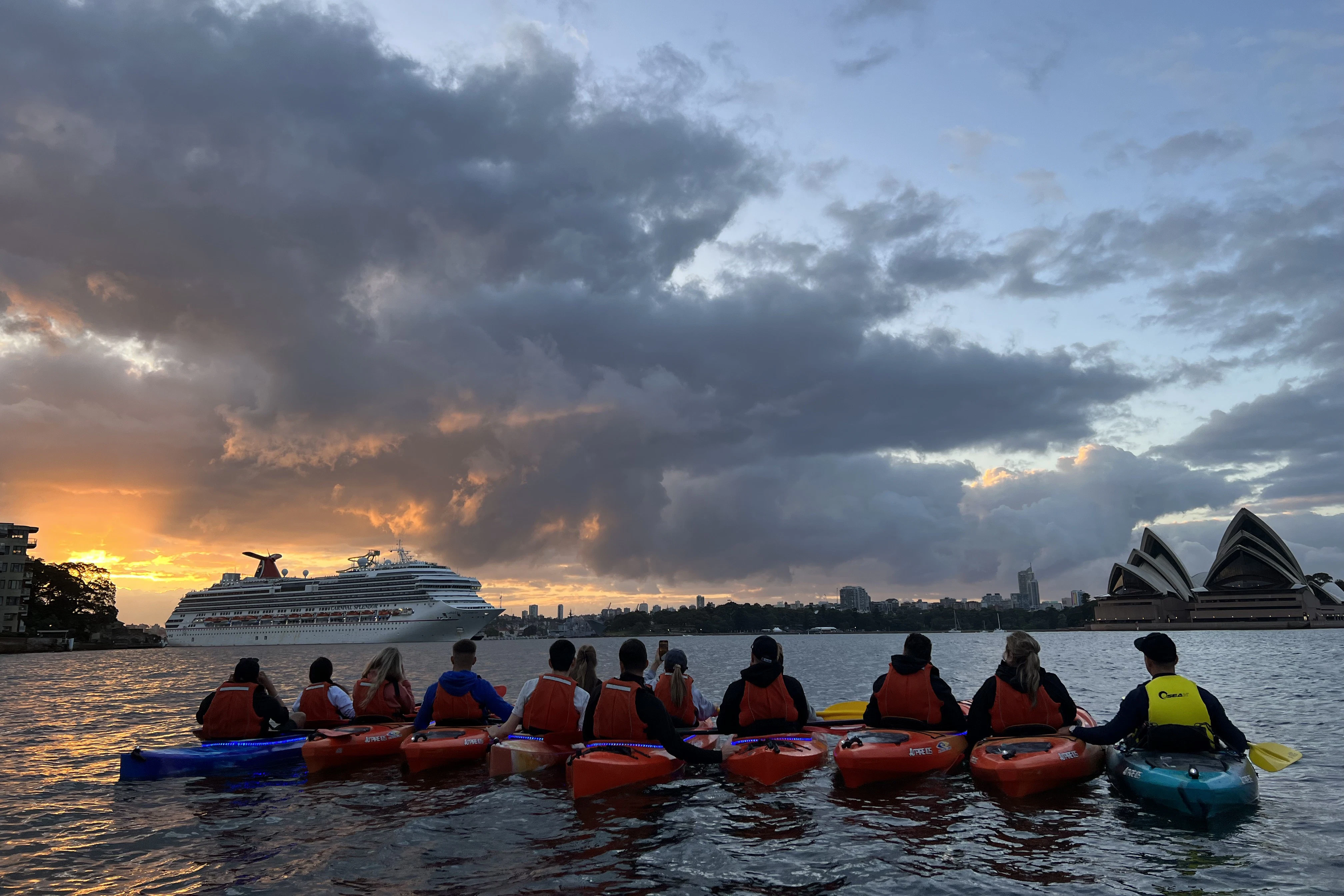 Sunrise Kayaking on Sydney Harbour with Breakfast
