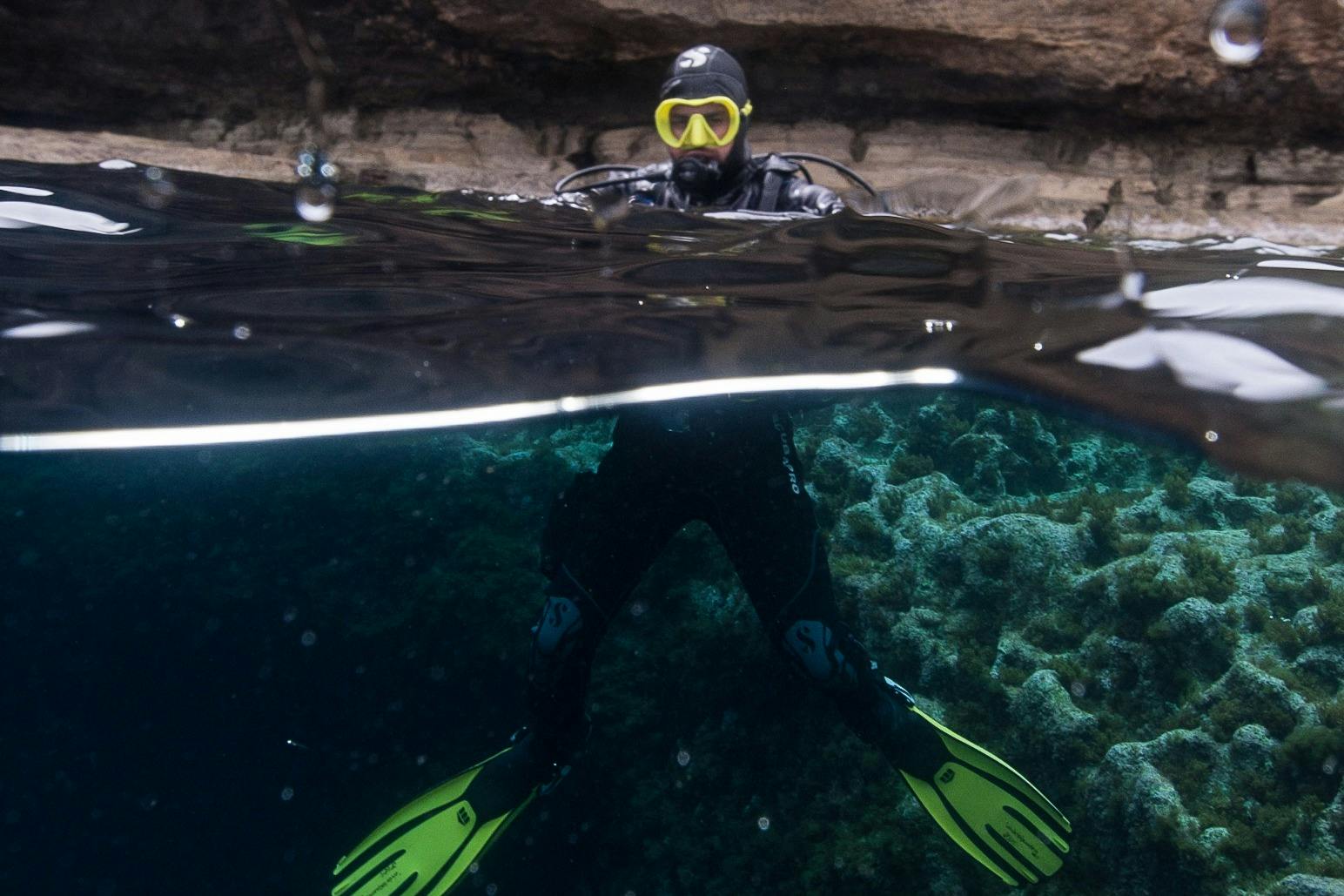 Diver ready to descend