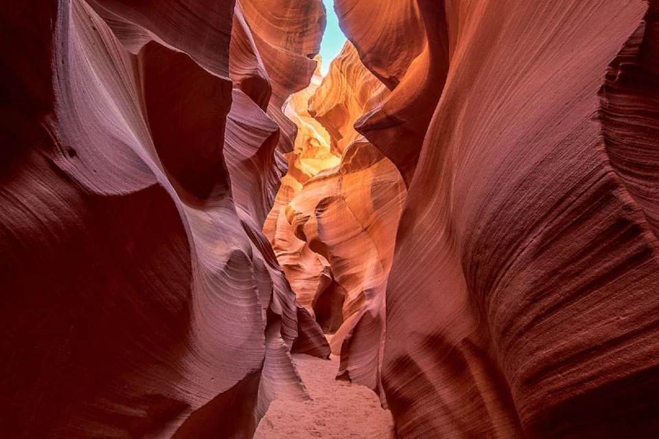 Lower Antelope Canyon