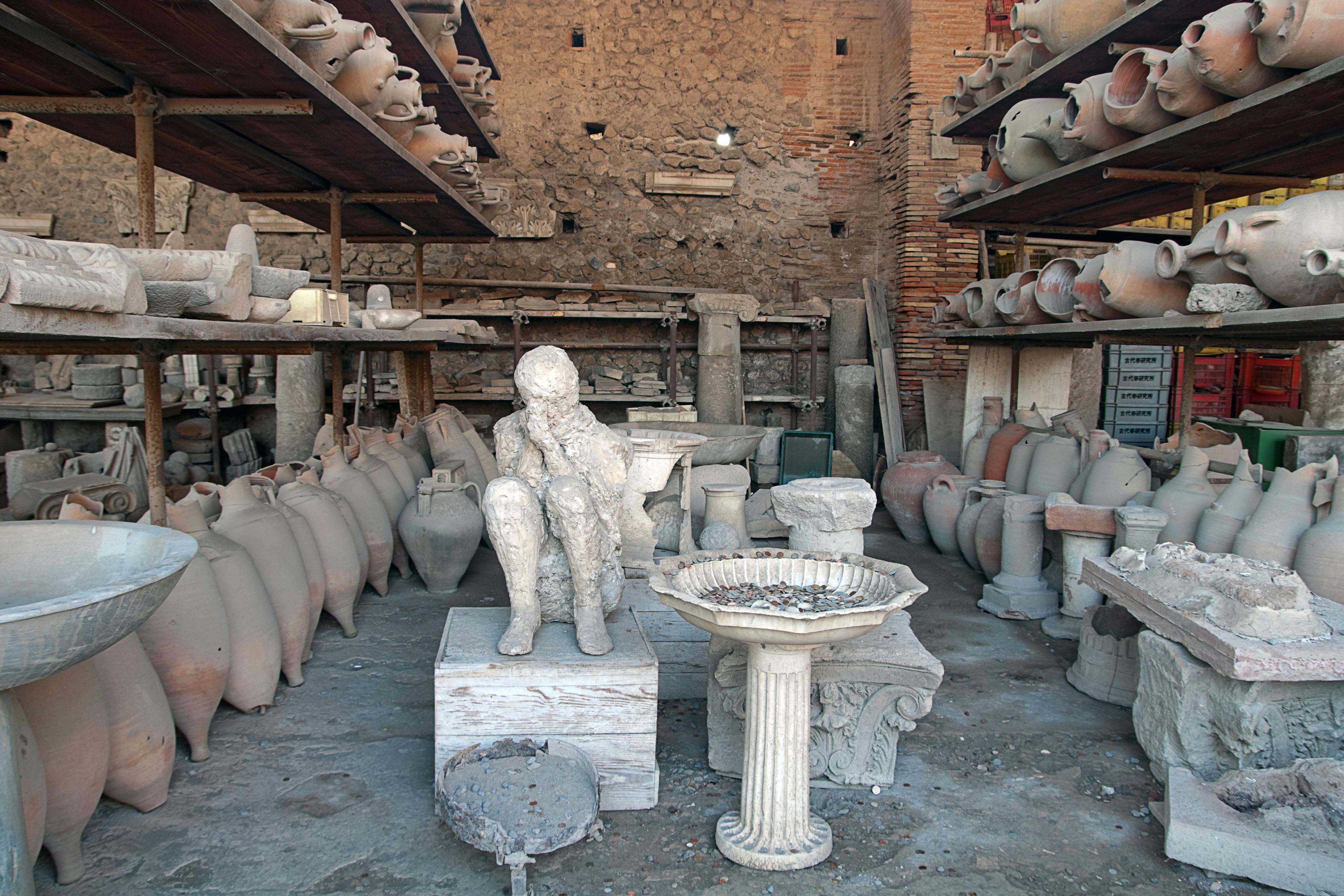 Pompeii: Guided Tour + Roundtrip from Naples 5