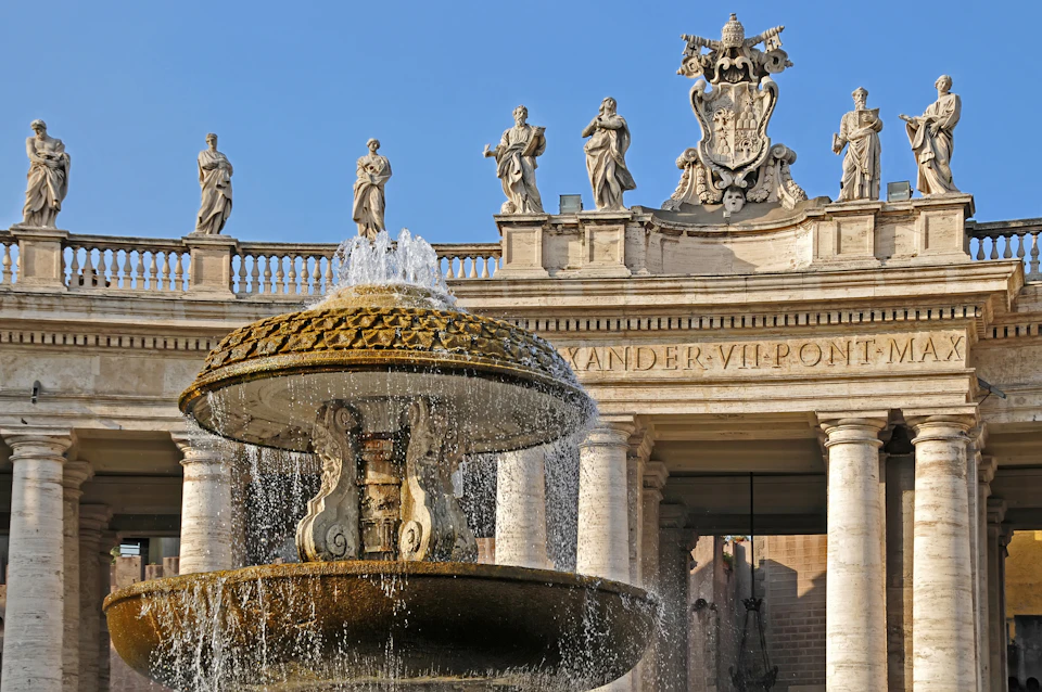 SAN PIETRO - COLONNADE