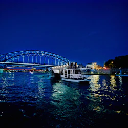 Krakow: Night Vistula River Cruise with Live Guide in destination