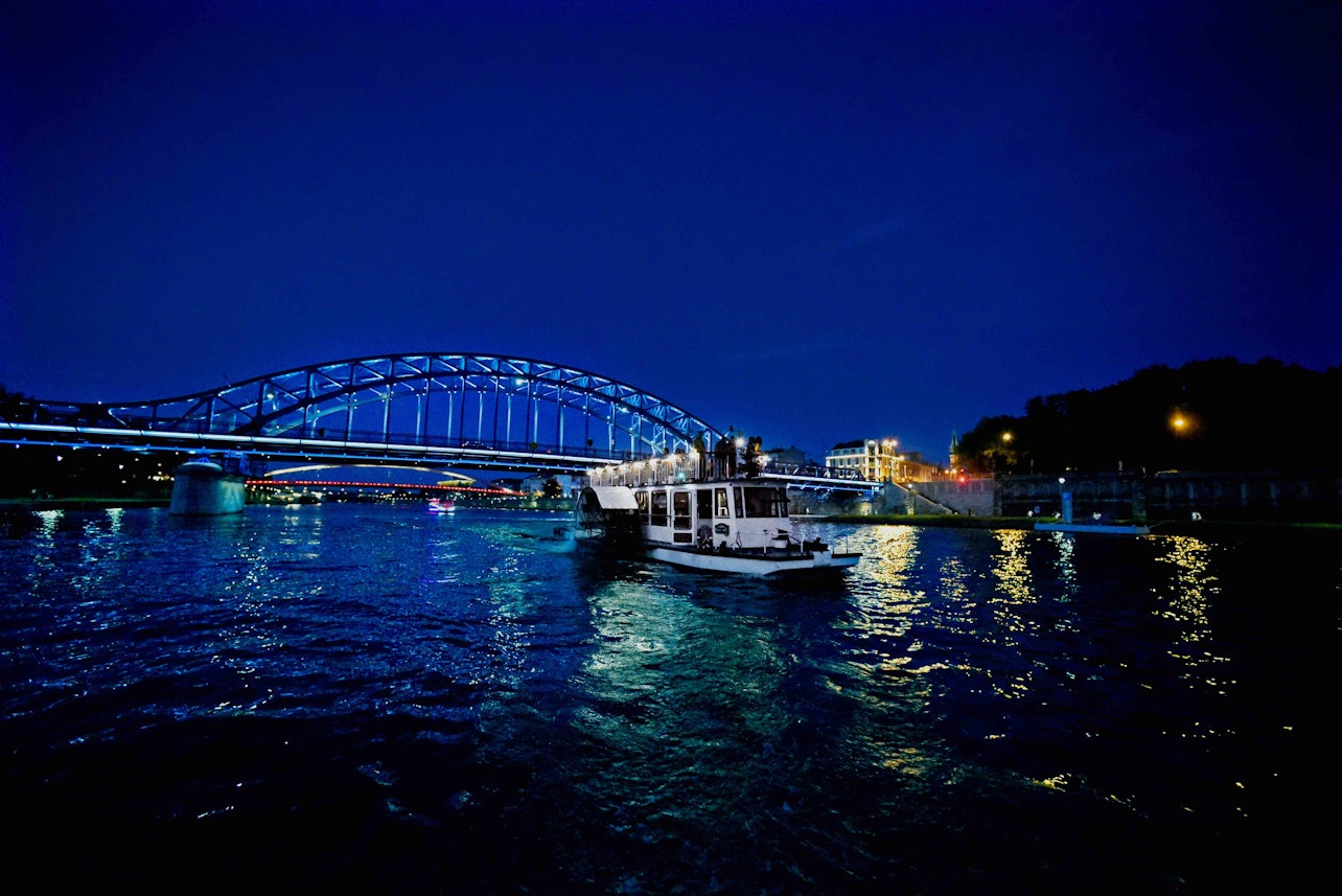 Tour Serale di 1 Ora in Barca sul Fiume Vistola - Alloggi in Cracovia