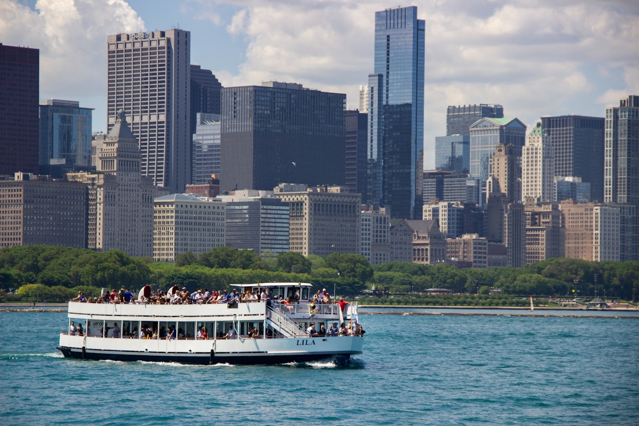Chicago: Recorrido arquitectónico de 90 minutos por el lago y el río - Alojamientos en Chicago