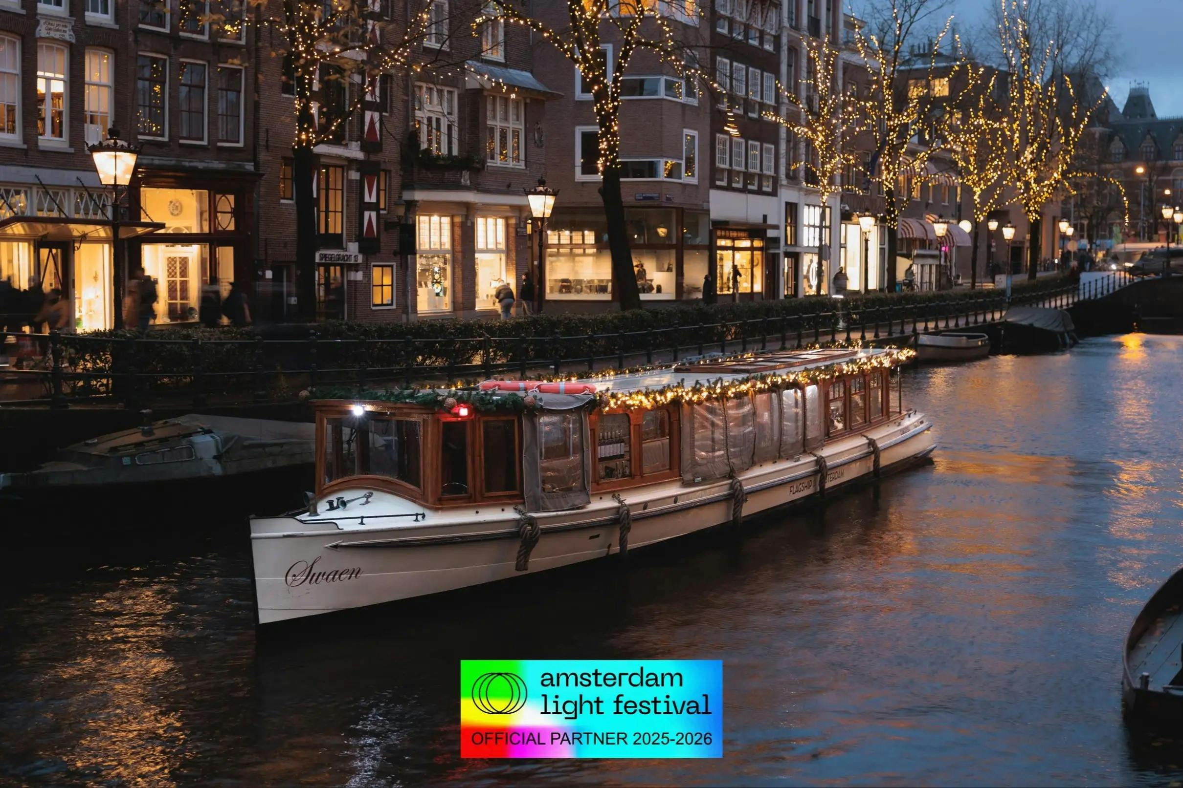 Amsterdam Light Festival: Saloon Boat Cruise + Optional Unlimited Drinks - Photo 3
