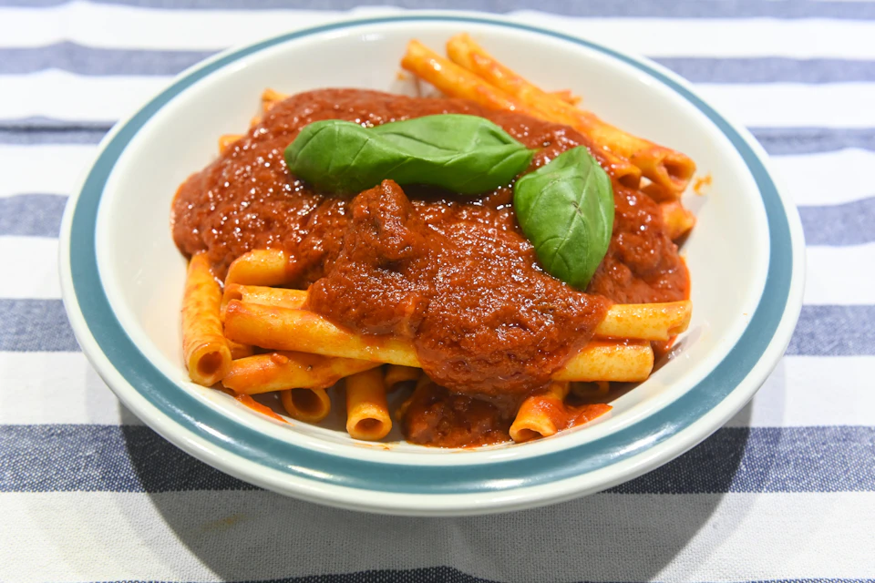 Pasta and Tomato Sauce (sample dish)
