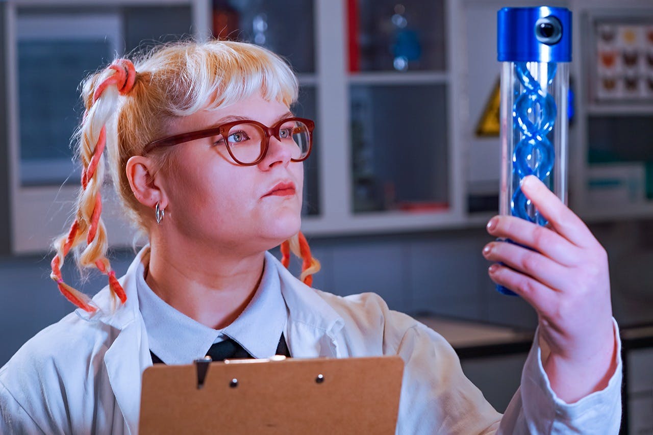 Only with research work you will succeed in escaping from the lab!