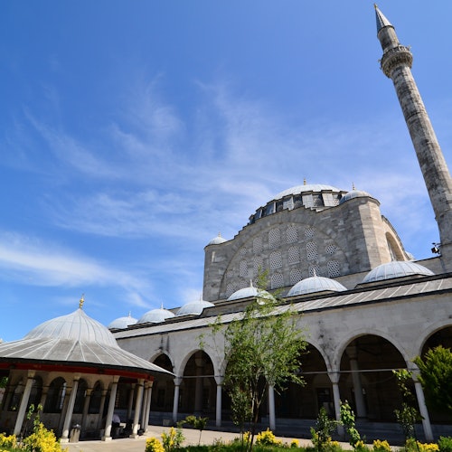 Istanbul Europe & Asian Tour: Maiden’s Tower + Mihrimah Sultan Mosque