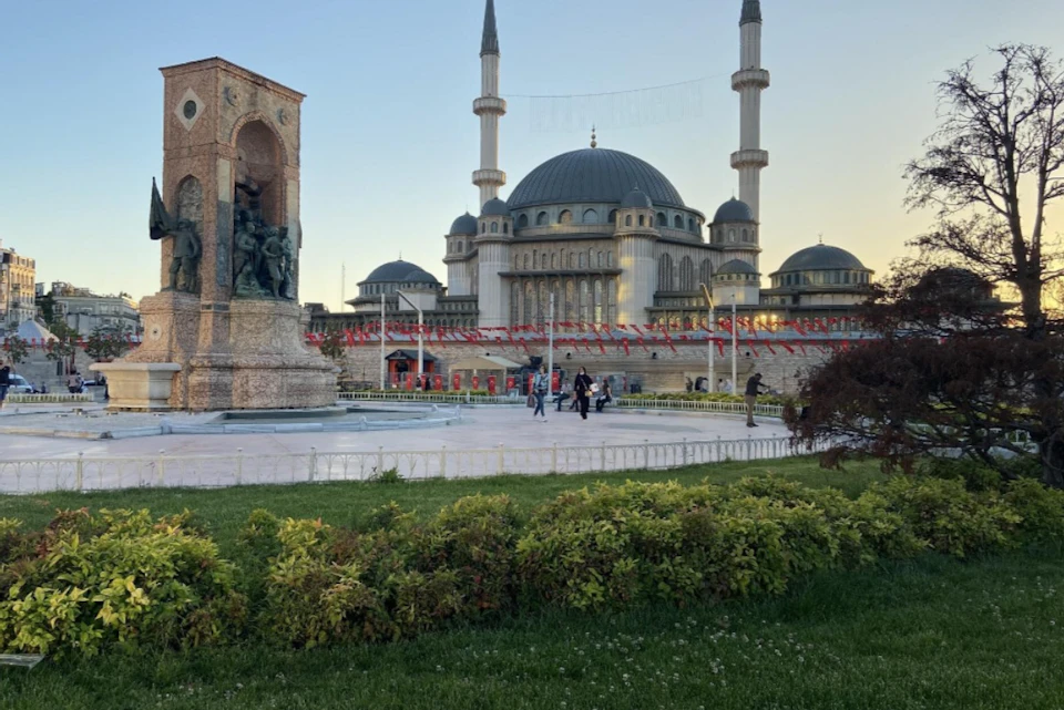 Istanbul self guided