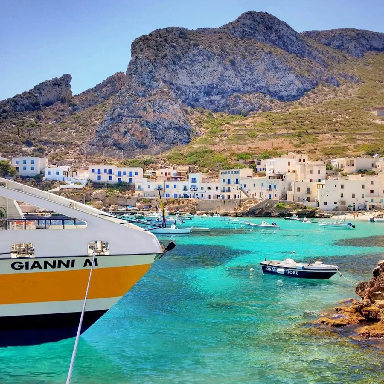 Îles Éoliennes : Ferry aller simple de Filicudi à Milazzo