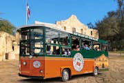 San Antonio Old Town Trolley: Hop-on-hop-off