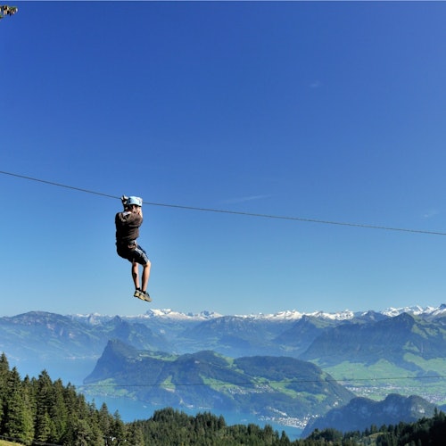 Monte Pilatus: Viaje de ida y vuelta autoguiado en plata desde Lucerna + Tren